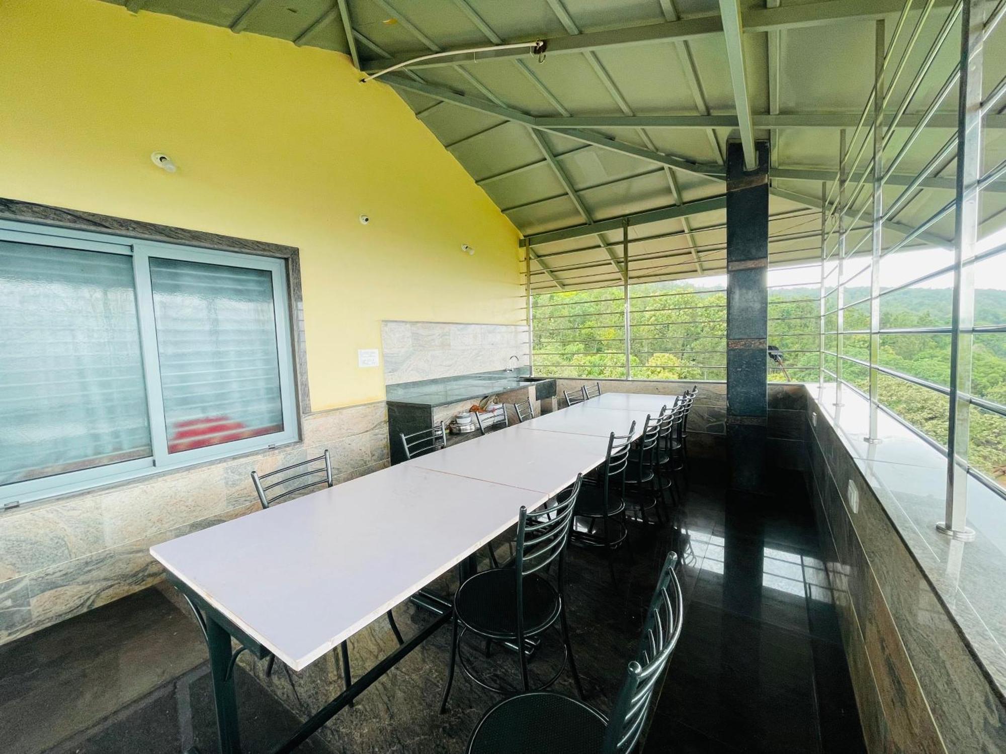 Rashi Z View Estate Stay Tarikere Exterior foto